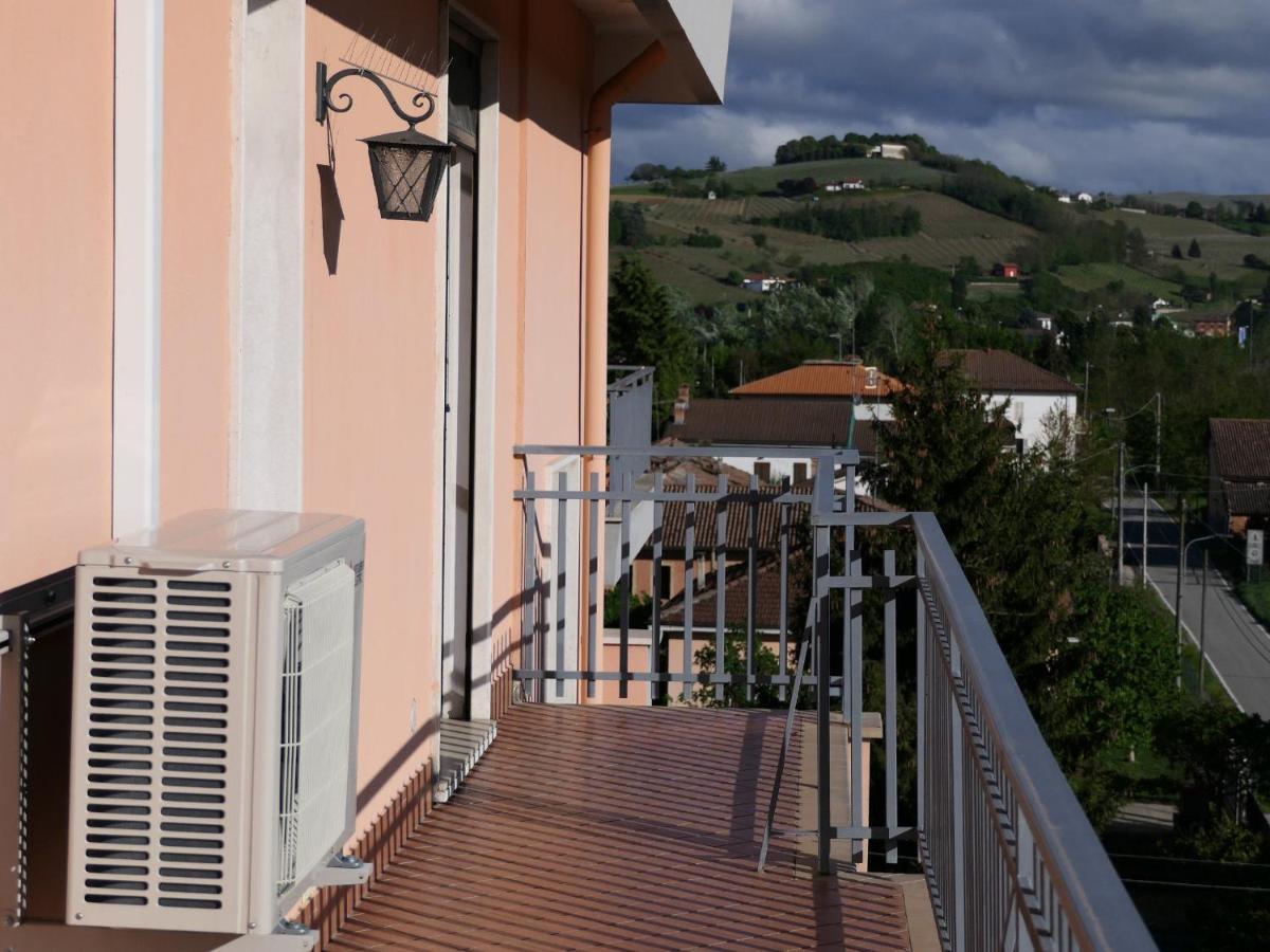 Appartamento Panoramico Nizza Monferrato Exterior foto